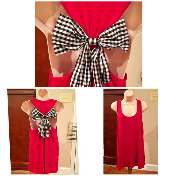 Tops - NWOT red cotton racerback tunic/tank with bow